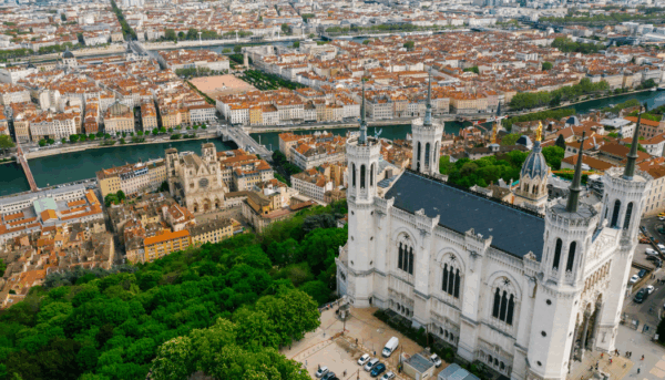 Lyon, veat le détour ! | Culturele avond op 20 november 2025