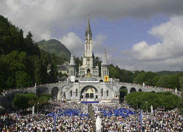 Lourdes-1